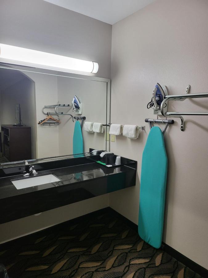 Palace Inn Sam Houston Race Park West Road 外观 照片